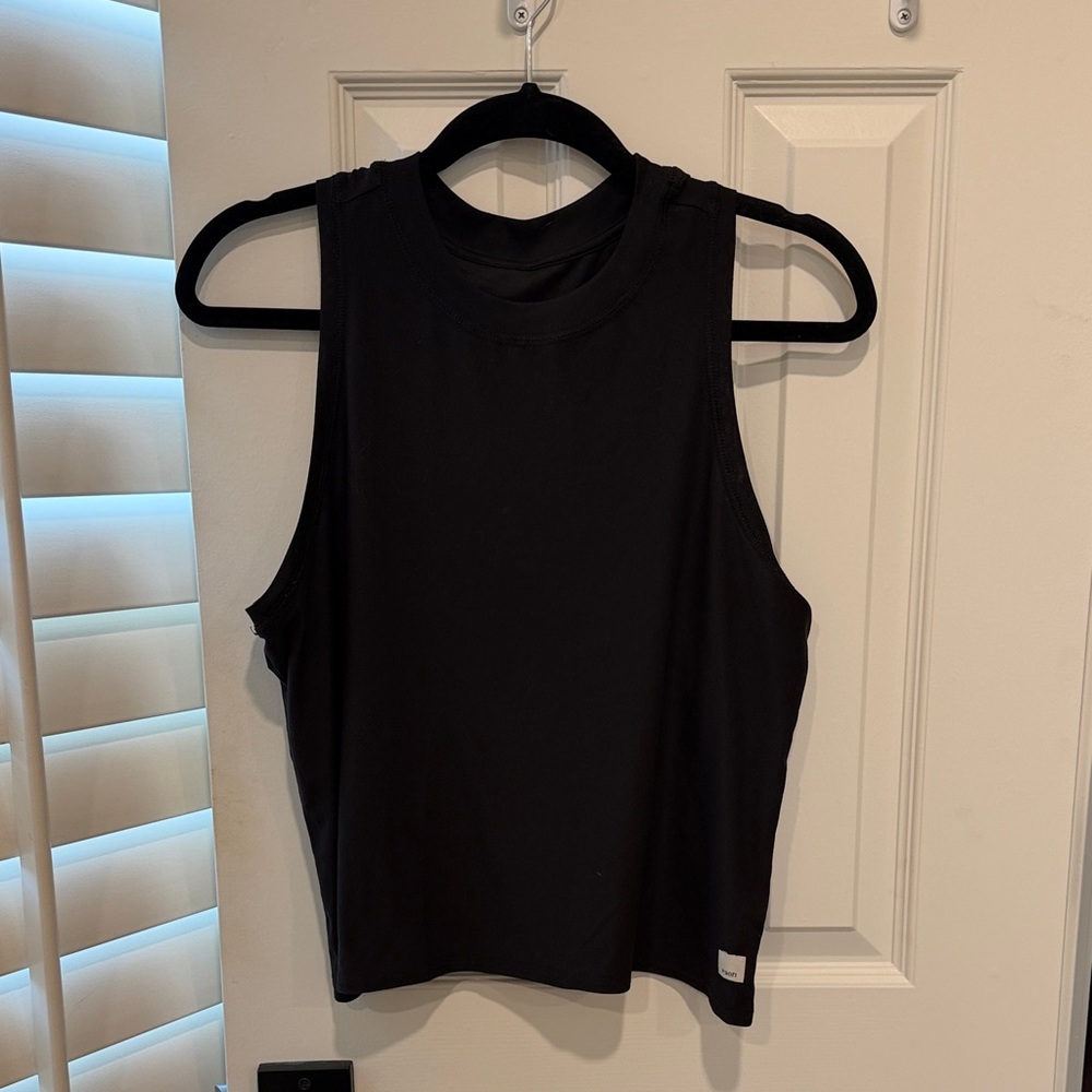 Vuori Black Sleeveless Women's Top